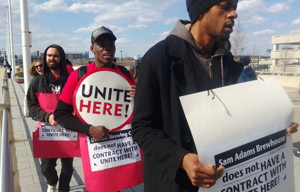 BWI Picket Supports Retail and Food Workers